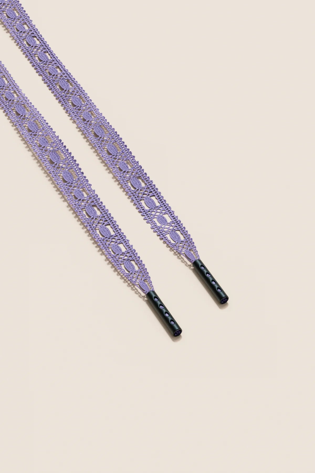 Senkels Purple Crochet Shoelaces with Black Matte Aglets