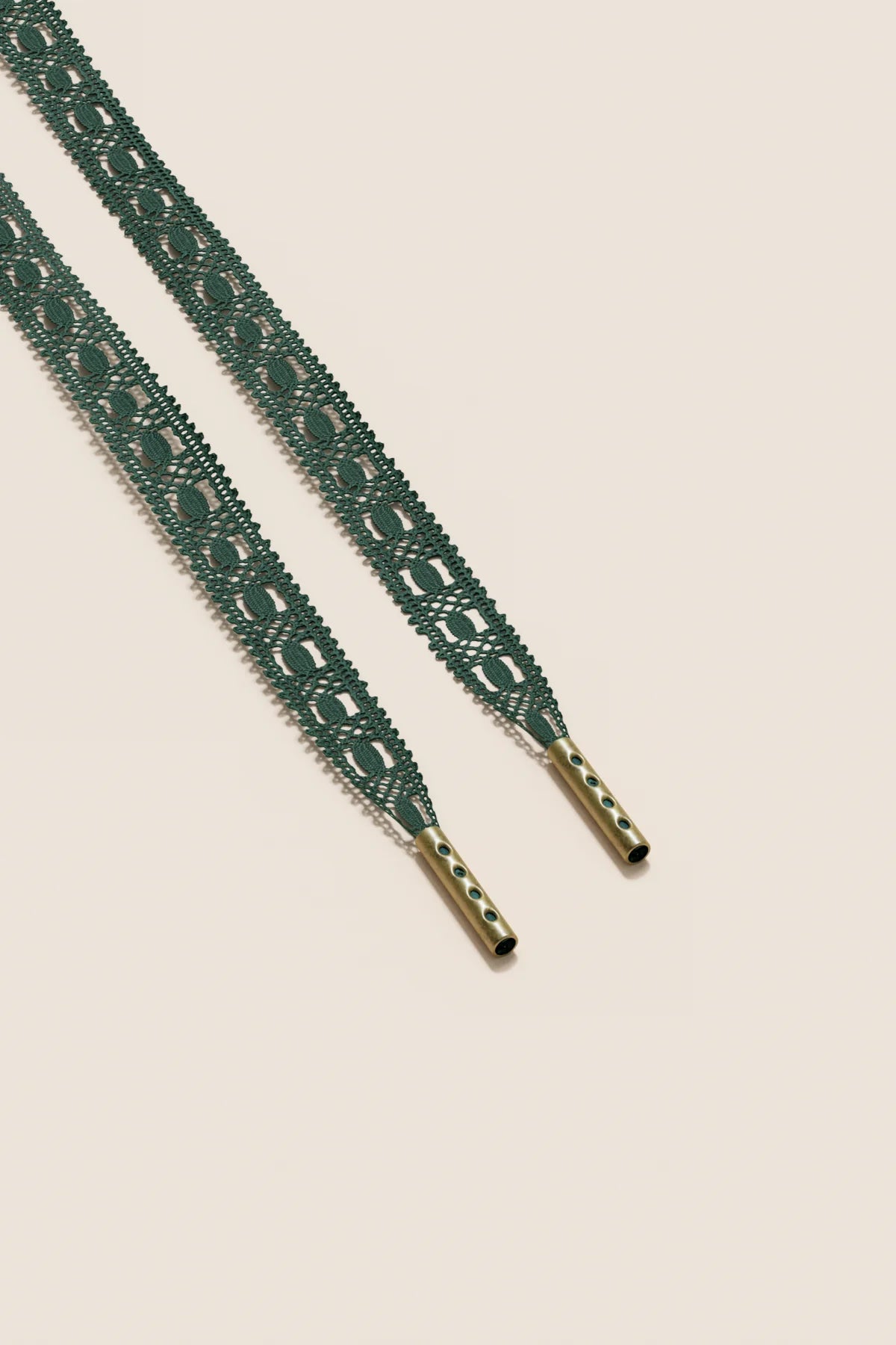 Senkels Grass Green Crochet Shoelaces with Brass Aglets