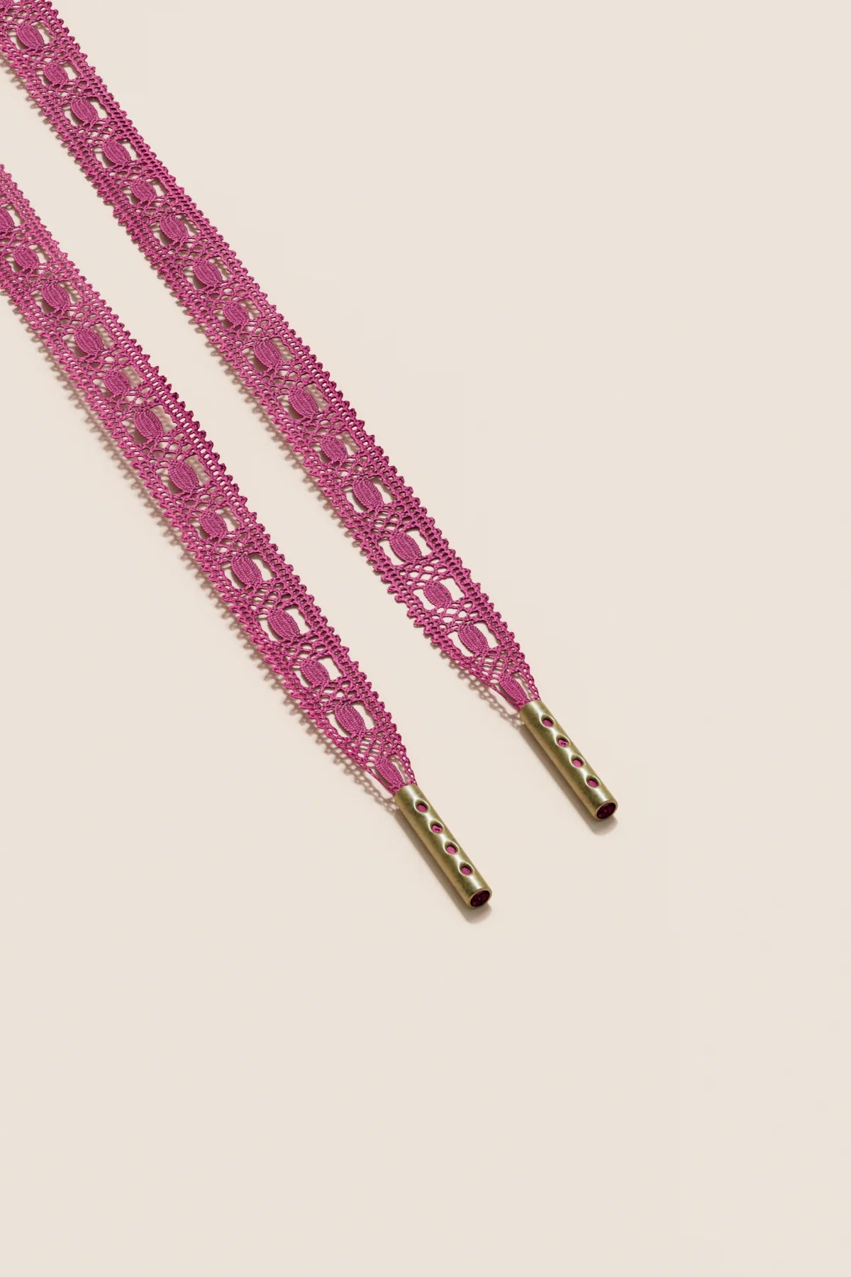 Senkels Hibiscus Crochet Shoelaces with Brass Aglets