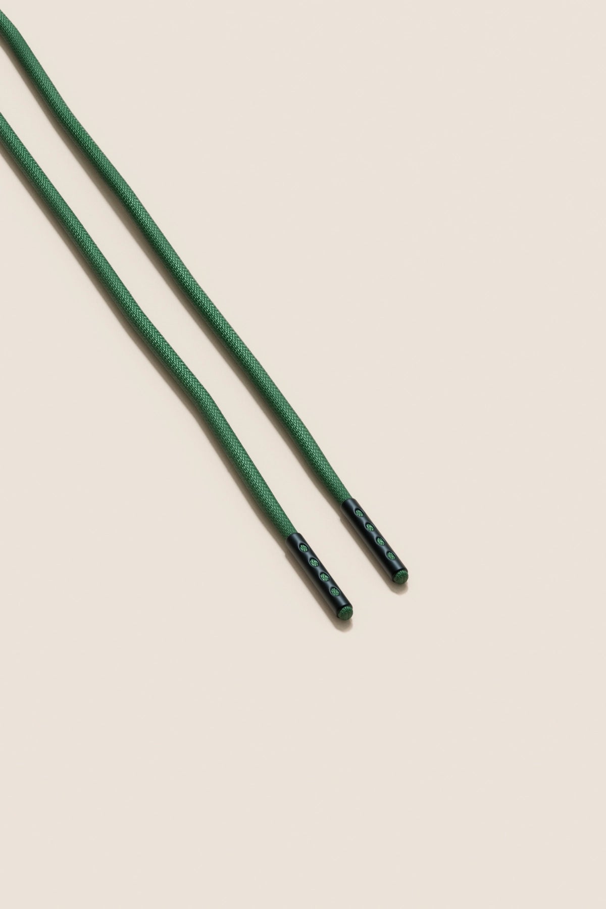 Senkels Hunter Green 2.5mm Round Waxed Shoelaces with Black Matte Aglets