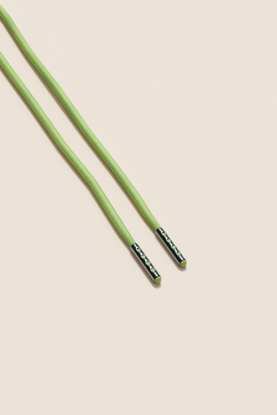 Senkels Pastel Green 2.5mm Round Waxed Shoelaces with Black Nickel Aglets
